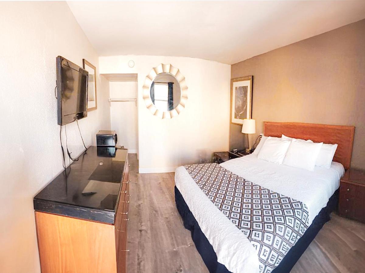 Penn Lodge Hotel & Suites Philadelphia - Bensalem Ngoại thất bức ảnh