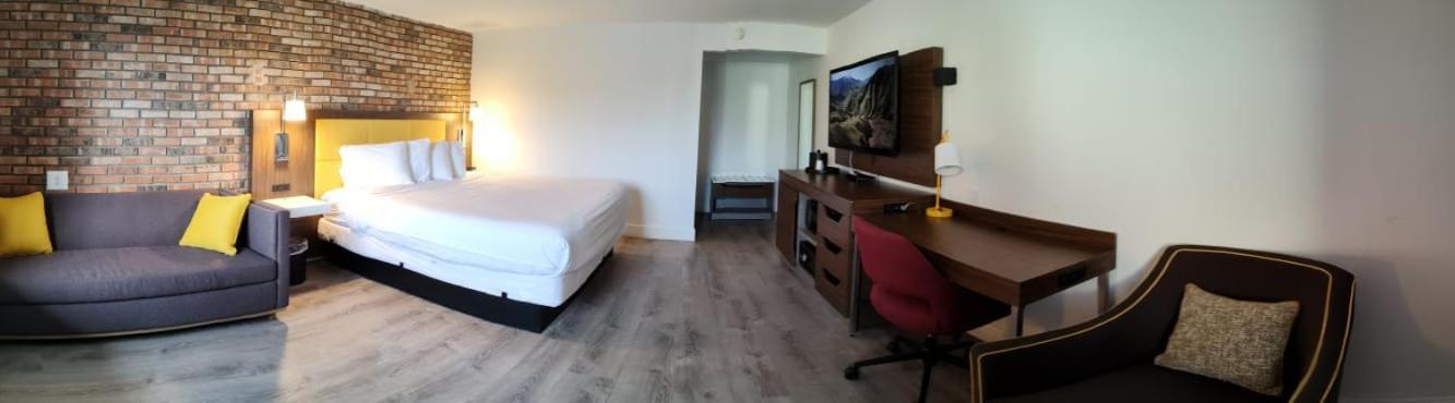 Penn Lodge Hotel & Suites Philadelphia - Bensalem Ngoại thất bức ảnh