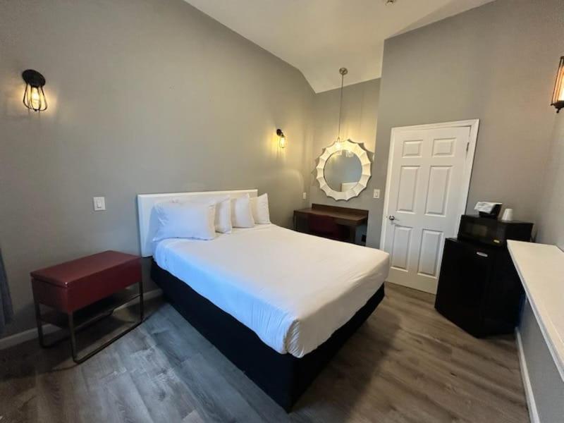 Penn Lodge Hotel & Suites Philadelphia - Bensalem Ngoại thất bức ảnh